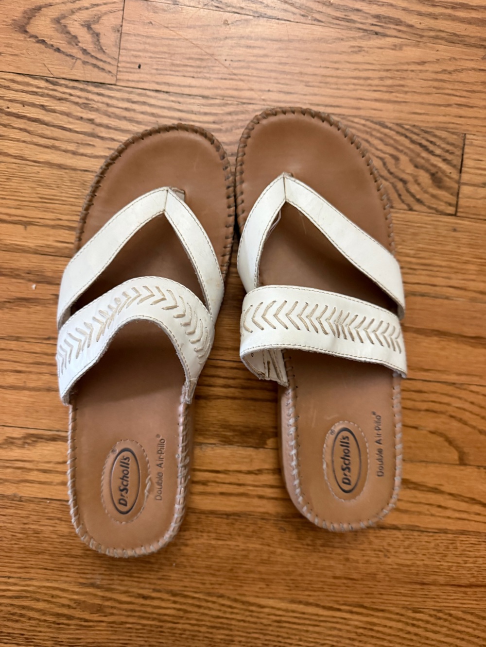 Dr. Scholl’s Double Air-Pillo Women’s White Leather Thong Sandals Size 9 Comfort